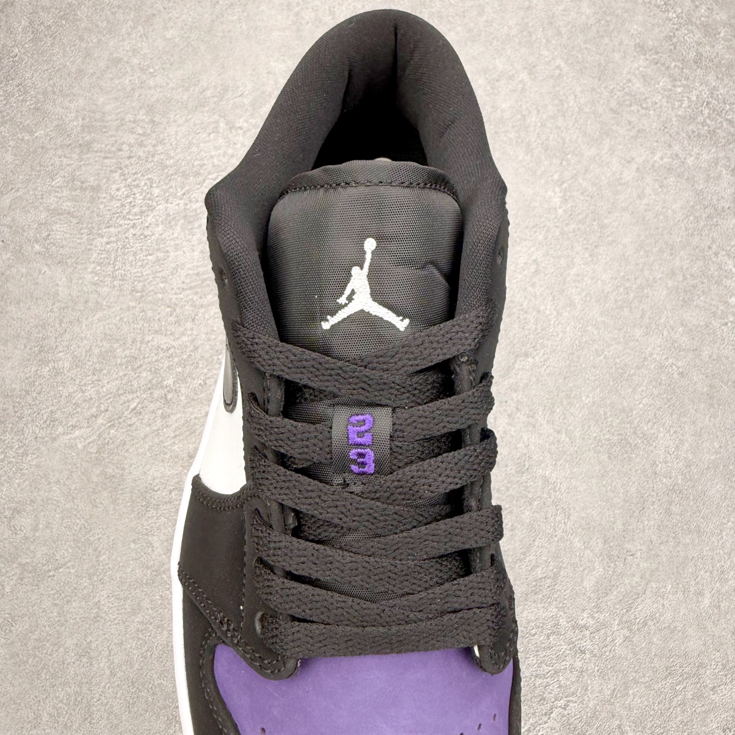 languette Jumpman et étiquette 23