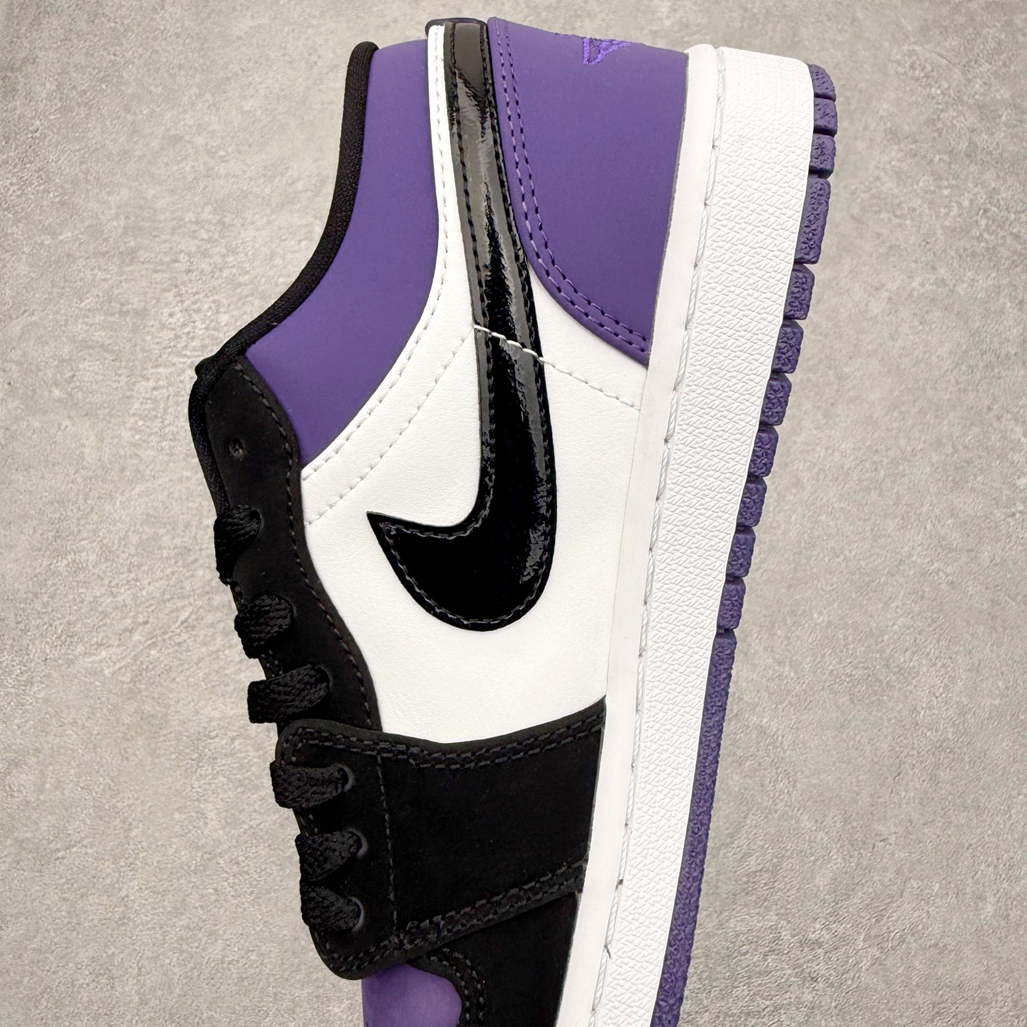 détail Swoosh, profil intérieur