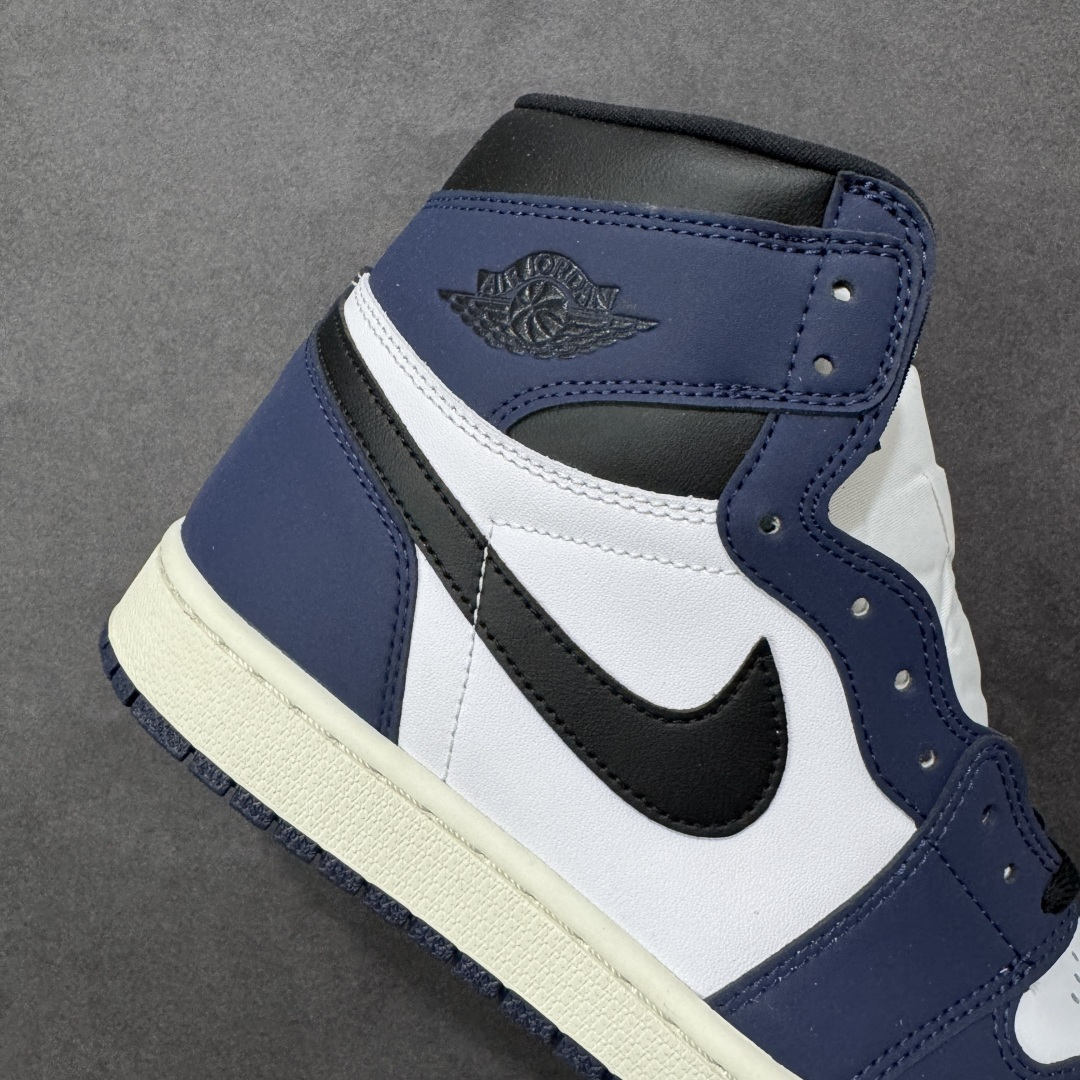 logo Wings et Swoosh noir
