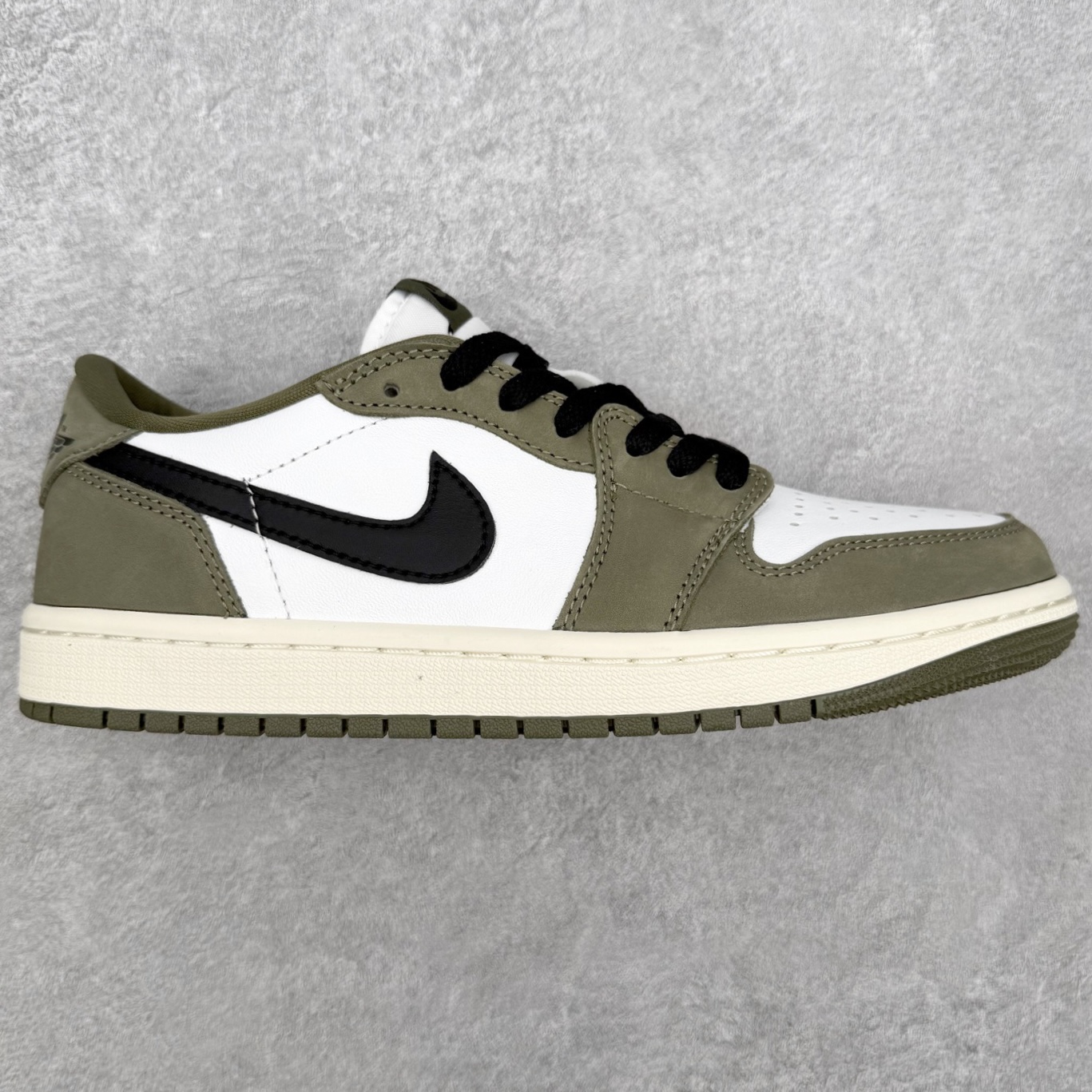 profil extérieur, Swoosh inversé noir