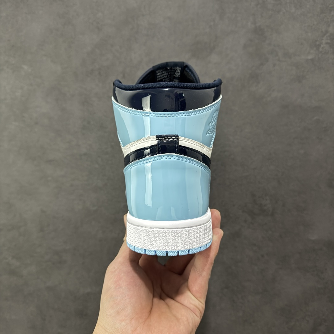 talon bleu ciel