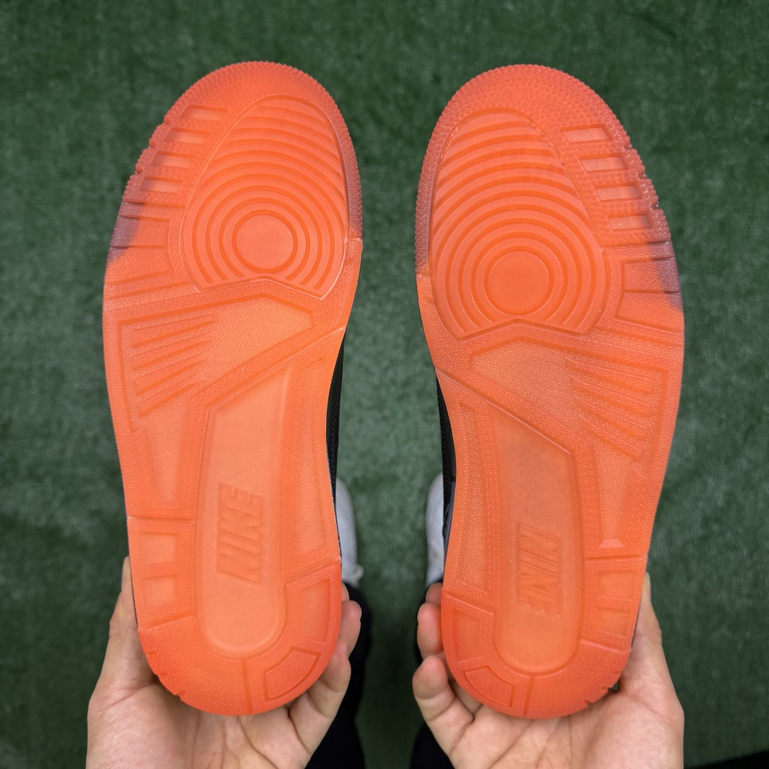 semelles orange translucides