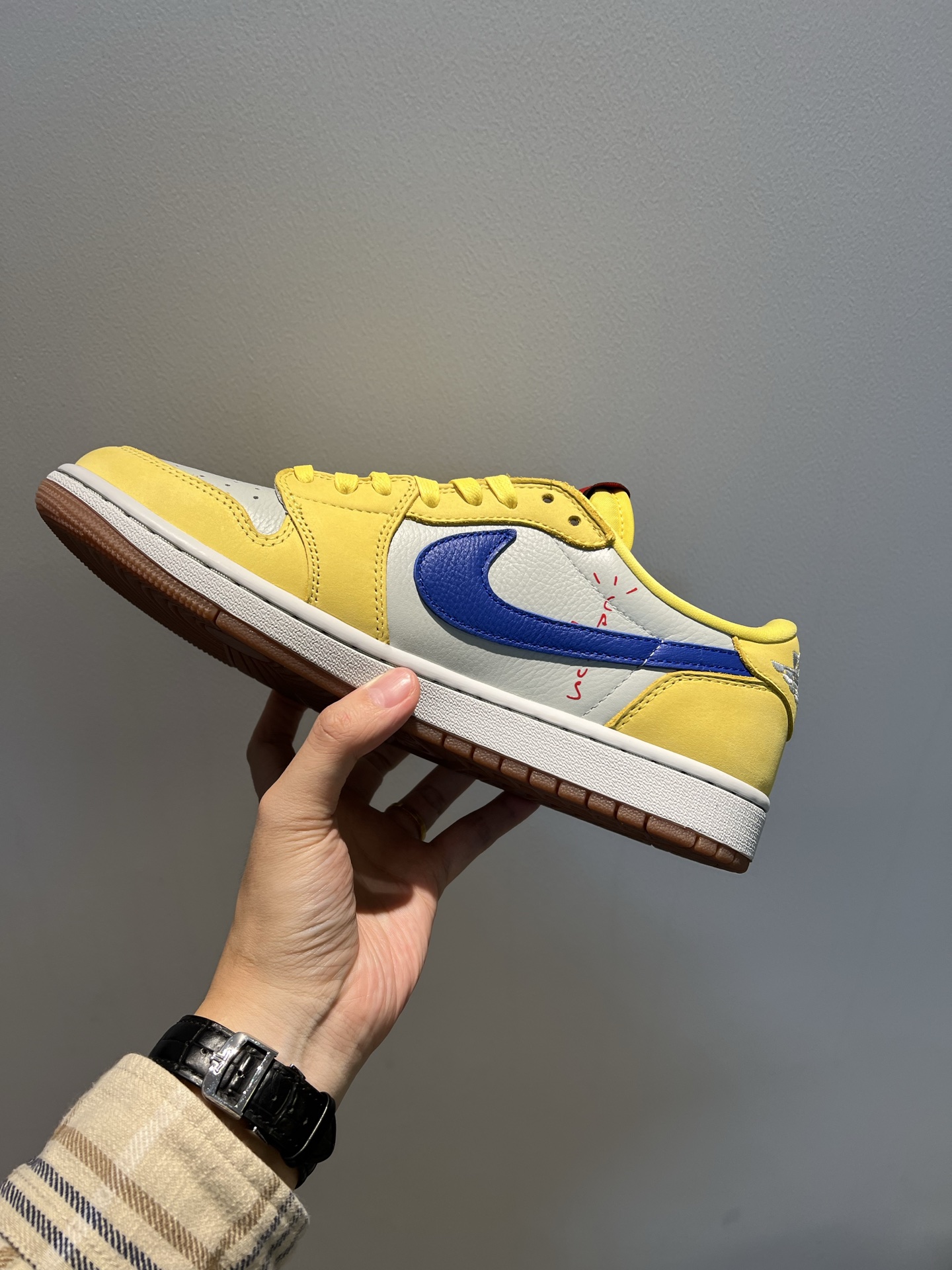 profil intérieur, signature Cactus Jack
