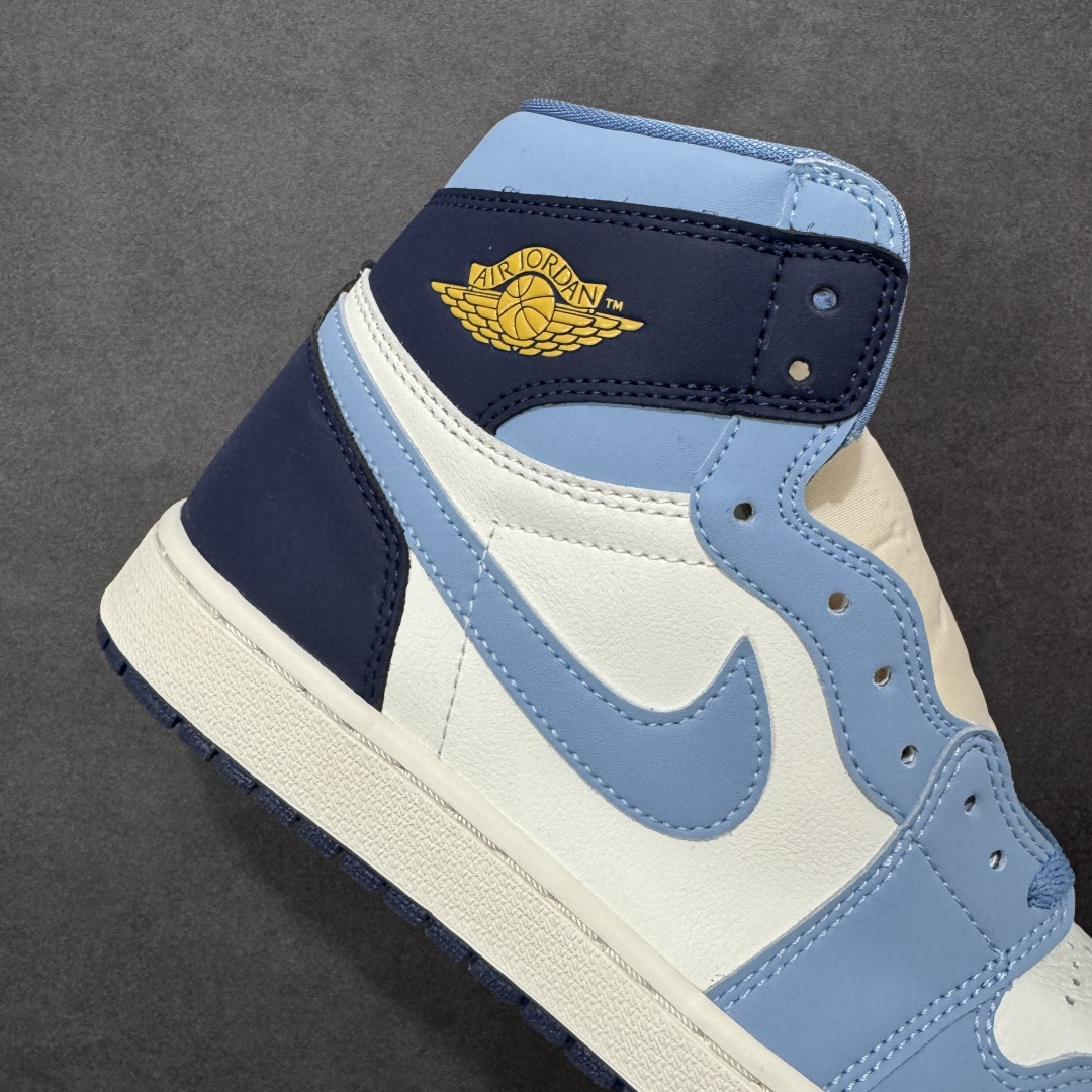 logo Wings et Swoosh bleu ciel