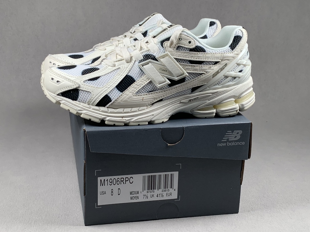 paire avec boîte