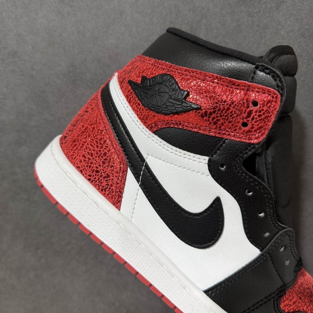 logo Wings et Swoosh noir