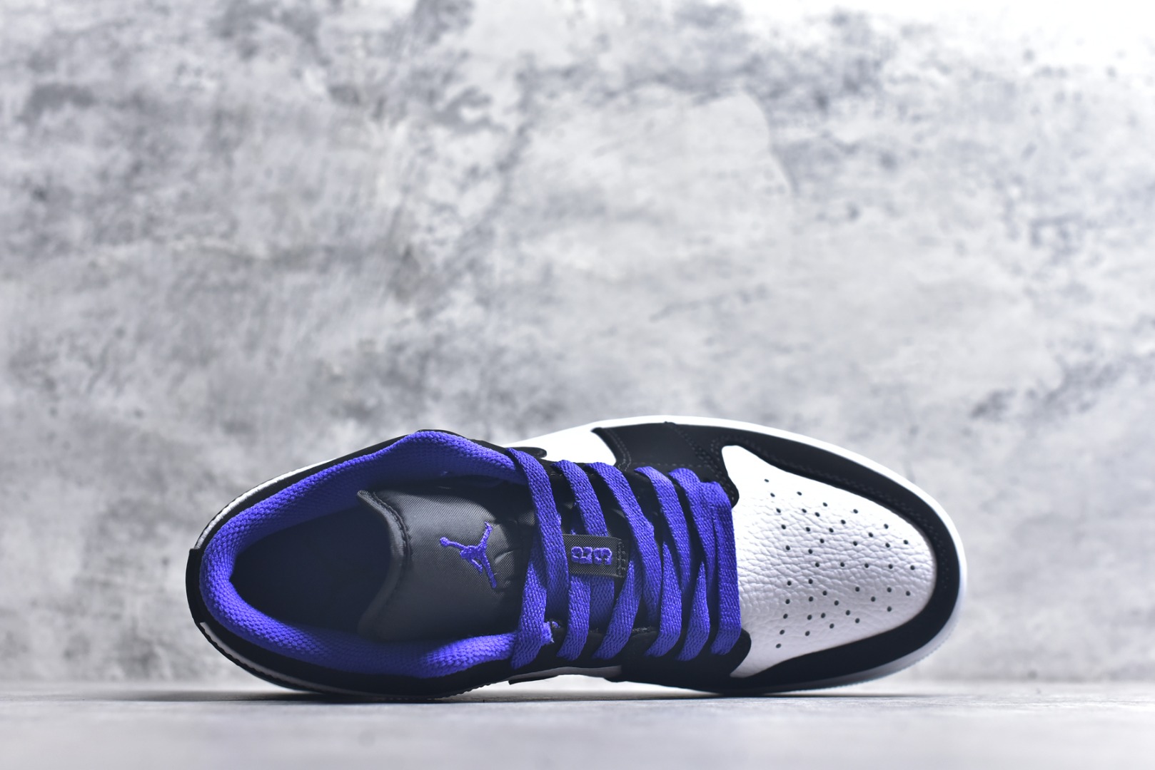 vue de dessus, languette Jumpman